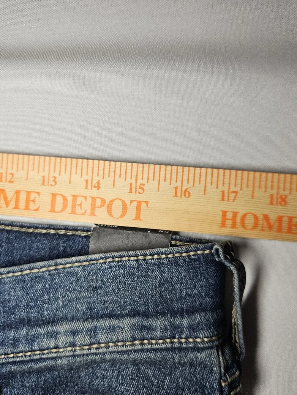 True Religion GENO BIG T Flap Pockets Relaxed Slim Jeans W32 L32 NWT